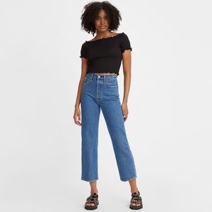 Levi’s ribcage straight ankle 32x27